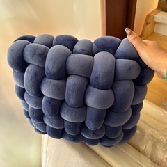 ほぼ新品✨クッション2個セットの画像