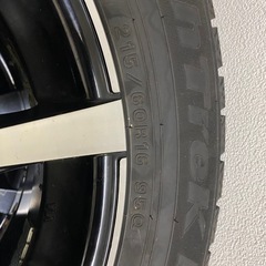  スタッドレスタイヤホイール　22年製　215/60R16の画像