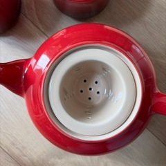 ルクルーゼ赤ティーセットマグ2個の画像