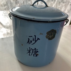 昭和レトロ 砂糖容器とガラスシュガーポットの画像