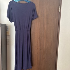 SHEIN ネイビー ひざ丈ワンピース Sサイズの画像