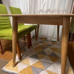 （無料）ダイニングテーブルと椅子４脚あげます。取りに来れる方限定の画像