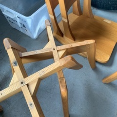 木目　低めの椅子の画像