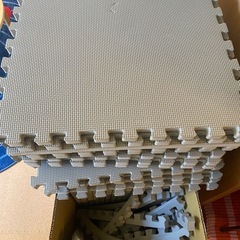 ジョイントマット　厚さ2cm 40x40cm 30枚の画像