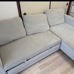 定価80,000円　ベットにもなるソファ　収納場所付きの画像