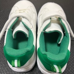 【試着のみ】西松屋キッズスニーカー19cmの画像