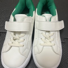 【試着のみ】西松屋キッズスニーカー19cmの画像