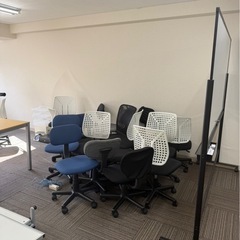 【引き取ってくれる方募集】オフィス家具の画像