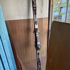 スキー板無料あげますあげますの画像