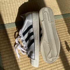 アディダス　スーパースターの画像