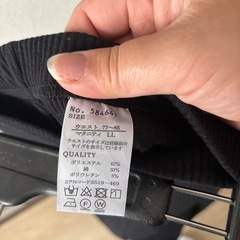 話し中、妊婦さん パンツの画像