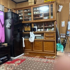 色々なごく普通の食器や湯呑みやらですの画像