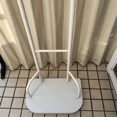 タオルハンガー ホワイト 3段 バスタオルスタンド　高さ165×幅50×奥行32㎝　の画像