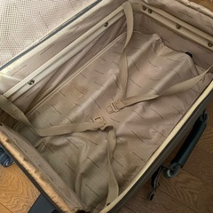 レトロなカバンの画像