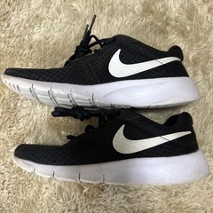 NIKEタンジュン　23cmの画像
