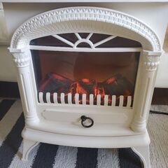 NITORI クラシックスタイル 電気ヒーター ホワイトの画像