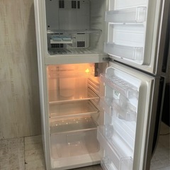J605⭐️訳アリ　シャープ　2011年製　2ドア　ノンフロン冷凍冷蔵庫　の画像