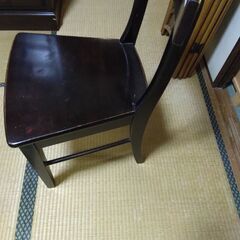 シャープ製椅子の画像
