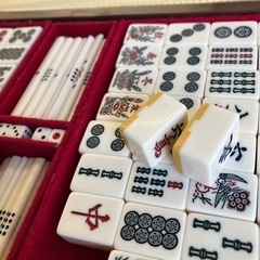 サ2511-276 麻雀牌 麻雀セット 取手付きハードケース キズ汚れ有りの画像