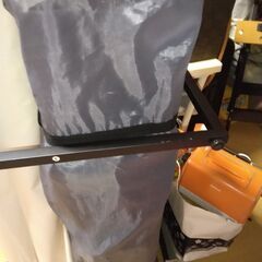 キャンプ用？折りたたみ簡易ベッドの画像