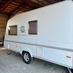 キャンピングトレーラーの画像