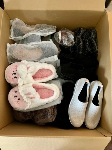 靴、色々と小型冷蔵庫2個まとめてお願いします。