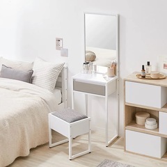 【取引中】LOWYA ドレッサー/おしゃれ/コンパクト/多収納の画像