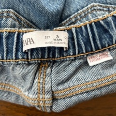 ZARAのデニムの画像