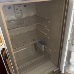 ジャンク品　2005年製 SHARP　冷蔵庫　　の画像