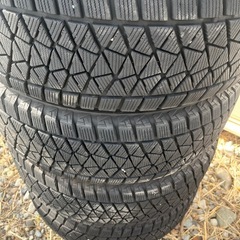 225/65/17ブリジストン・ブリザックスタッドレス4本の画像