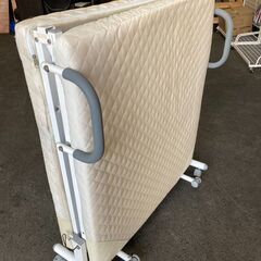 折り畳みシングルベッドの画像