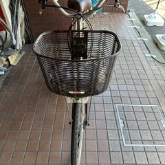 26インチ　YAMAHA　内装３段変速　ハンドルロック機能付き　電動アシスト自転車　茶色の画像