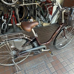 26インチ　YAMAHA　内装３段変速　ハンドルロック機能付き　電動アシスト自転車　茶色の画像