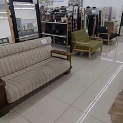 ★リユースのサカイ日立店★HJ8323  2人掛けソファ イエローグリーン H77×D72×W116 クリーニング済み の画像