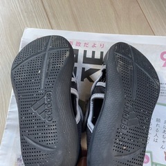 アディダス　サンダル17cmの画像
