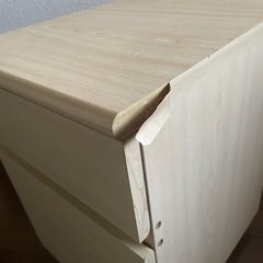 キャスター付き棚の画像