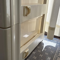 アイリスオーヤマ4段チェストの画像