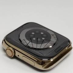 Apple Watch Series 6/GPS+セルラー/44mm/A2376/ゴールドステンレス〈M09G3J/A〉の画像