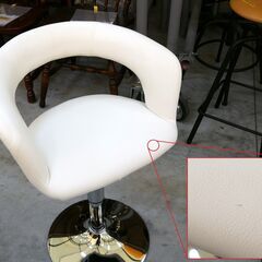 ≪zyt2575ジ限≫ 昇降チェア ダイニングバーチェア 白 ※高さ低めです　　　回転チェア/バースツール/ホワイト/おしゃれ/シンプル/中古家具/宮城県仙台市 071113-07の画像