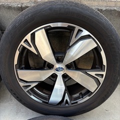 スバル　225/55R18 ノーマルタイヤ　ホイールの画像