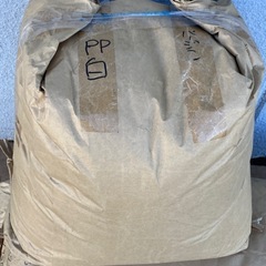 無料でさしあげます♡ポリプロピレン(PP)ホワイト25kg×2袋22kg×1袋PPW-D-2303長方形大凡4mm厚み1.5mmの画像
