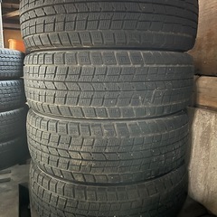 日産ノート　スタッドレスタイヤの画像