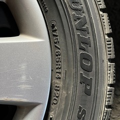 日産ノート　スタッドレスタイヤの画像