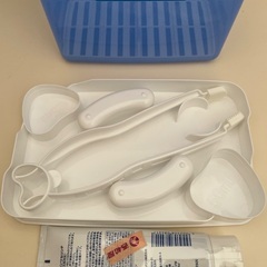 ミルトン容器とピジョンのワセリンセットの画像