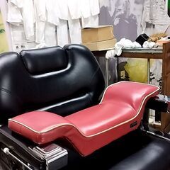 理美容器具 補助イス 赤の画像