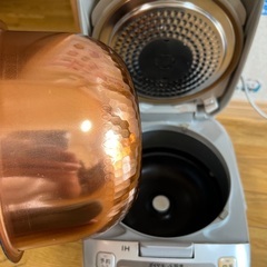 愛知　炊飯器　5.5合炊きPanasonic SR-HVE1000の画像