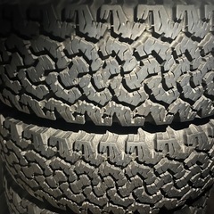 215 70 16 デリカD5 All-Terrain アルミ付　４本セットの画像