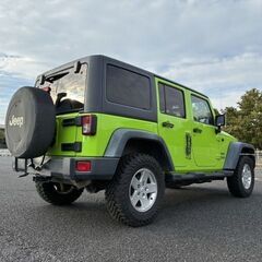 クライスラージープ ラングラーアンリミテッド　貴重ゲッコーグリーンの画像