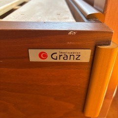 ダブルベッドフレームの画像