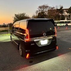 SERENA C27前期 eーPOWER 7人乗り ALPINE 後席モニターの画像